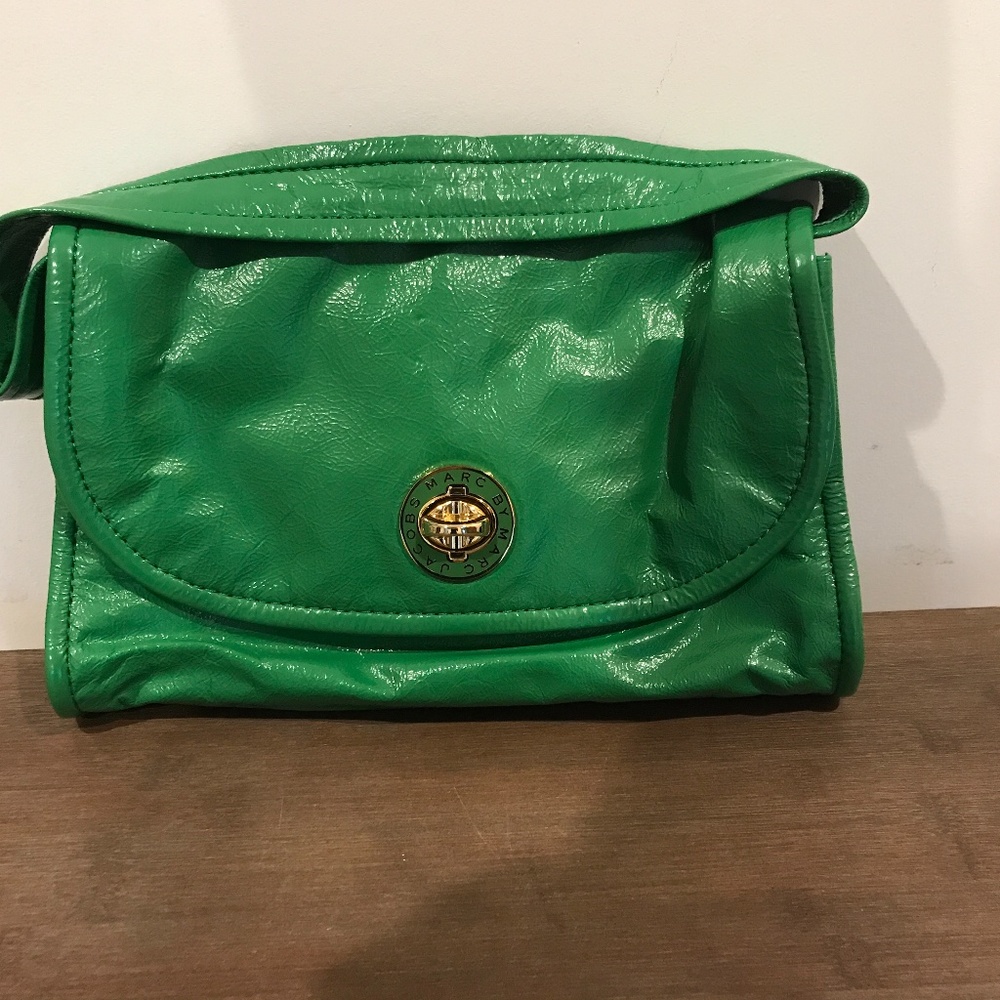 Marc by Marc Jacobs patent leather shoulder bag
